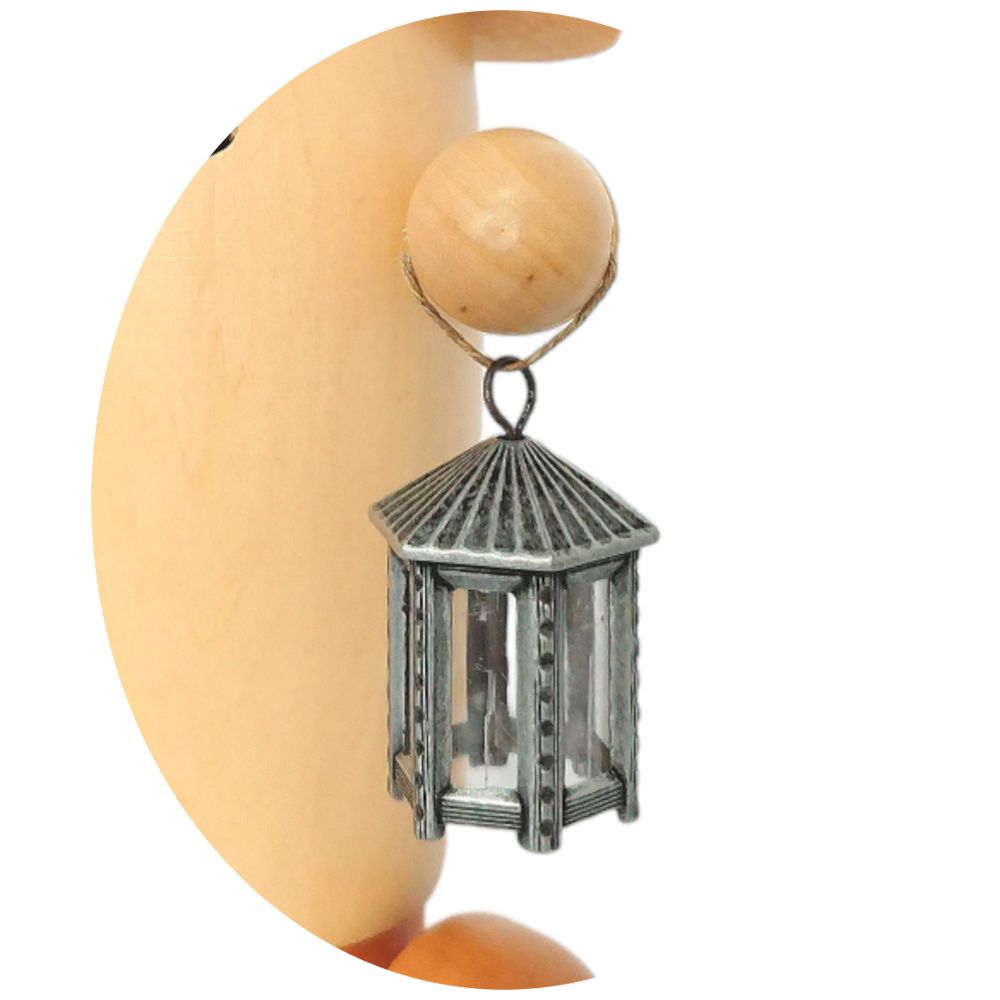 Räuchermann Rudi mit Laterne, braun – Bild 8